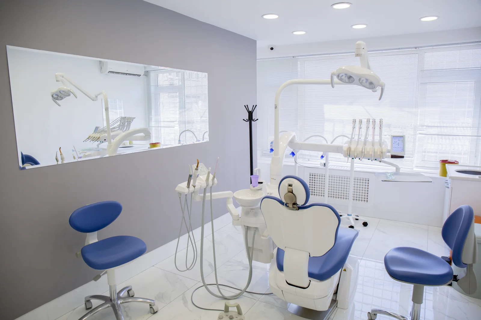 Dentfix Istanbul surgical suite — zygomatic implant treatment